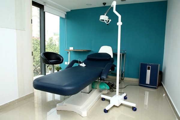 Best Hair Transplant in Kolkata - Hair Transplant Cost in Kolkata - DHI India Best Hair Transplant in Kolkata - Hair Transplant Cost in Kolkata - DHI India
